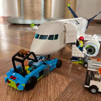Конструктор LEGO City Passenger Airplane 913 дет.: отзыв пользователя ДетМир