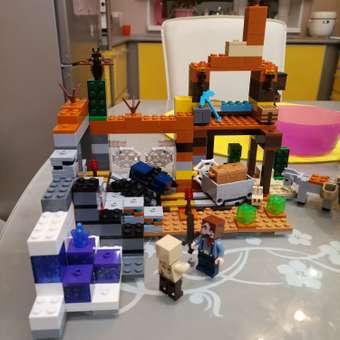 Конструктор LEGO Minecraft Шахта Бесплодных земель 538 дет.: отзыв пользователя Детский Мир