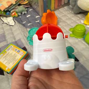 Игрушка INFANTINO Разноцветные стаканчики-сито: отзыв пользователя Детский Мир