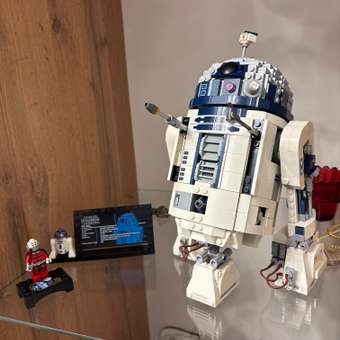 Конструктор LEGO Star Wars Фигурка дроида R2-D2 1050 дет.: отзыв пользователя Детский Мир