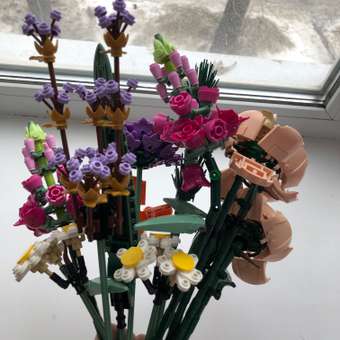Конструктор LEGO Botanicals Букет цветов 756 дет.: отзыв пользователя Детский Мир