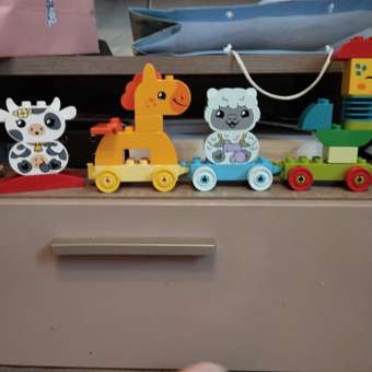 Конструктор LEGO DUPLO Поезд с животными 19 дет.: отзыв пользователя ДетМир