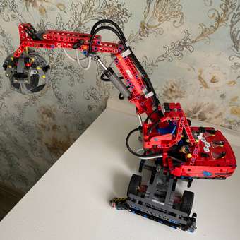 Конструктор LEGO Technic Погрузчик 835 дет.: отзыв пользователя Детский Мир