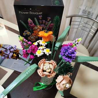 Конструктор LEGO Botanicals Букет цветов 756 дет.: отзыв пользователя Детский Мир