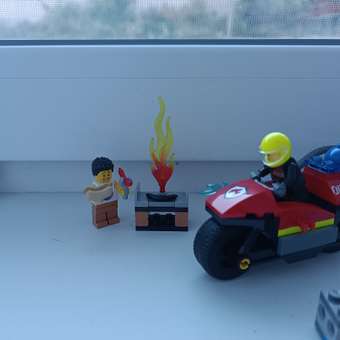 Конструктор LEGO City Пожарно-спасательный мотоцикл 57 дет.: отзыв пользователя Детский Мир