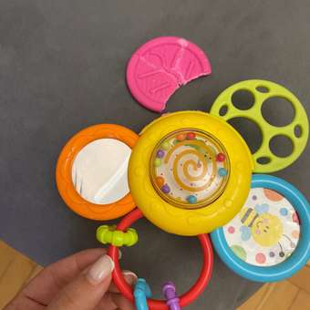 Игрушка BabyGo погремушка Ромашка: отзыв пользователя Детский Мир