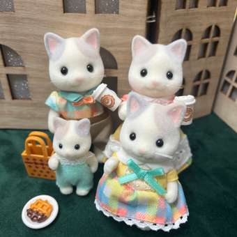 Игровой набор Sylvanian Families Семья Латте котов: отзыв пользователя ДетМир