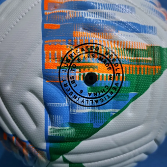 Спортивный мяч FitSmile бело-зелёный футбольный 22 см: отзыв пользователя Детский Мир