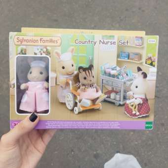 Игровой набор Sylvanian Families Медсестра с аксессуарами: отзыв пользователя ДетМир