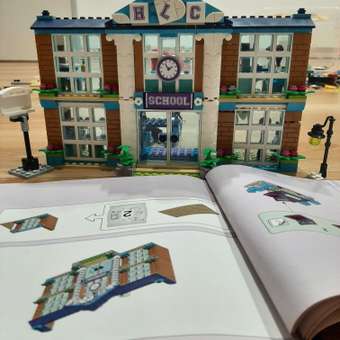 Конструктор LEGO Friends Школа Хартлейк Сити: отзыв пользователя Детский Мир