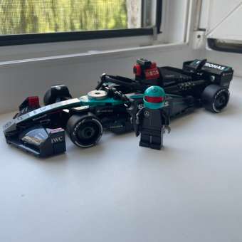 Конструктор LEGO Speed Champions Mercedes-AMG F1 W15 Race Car 267 дет.: отзыв пользователя Детский Мир