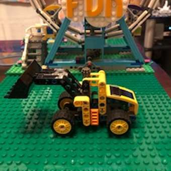 Конструктор LEGO Technic Колесный погрузчик 69 дет.: отзыв пользователя ДетМир
