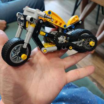 Конструктор LEGO Technic Желтый мотоцикл 151 дет.: отзыв пользователя Детский Мир