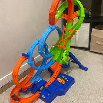 Трек Hot Wheels 4-х кольцевая трасса: отзыв пользователя Детский Мир