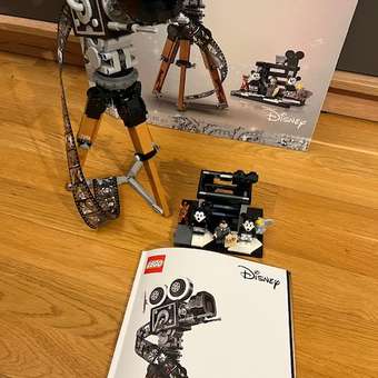 Конструктор LEGO Mickey and Friends Walt Disney Tribute Camera 811 дет.: отзыв пользователя ДетМир