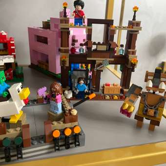 Конструктор LEGO Minecraft Нападение на деревню 555 дет.: отзыв пользователя Детский Мир