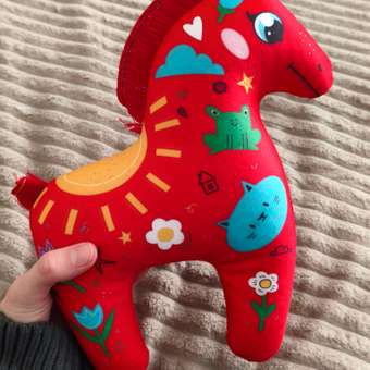 Мягкая игрушка ПК Лидер лошадка красная с солнышком: отзыв пользователя Детский Мир