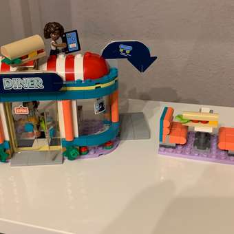 Конструктор LEGO Friends Закусочная в центре Хартлейк 346 дет.: отзыв пользователя Детский Мир