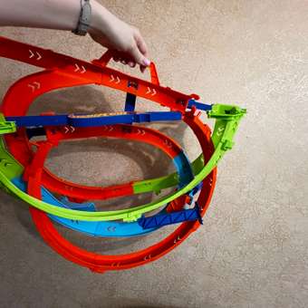 Трек Hot Wheels Loop Cyclone Challenge: отзыв пользователя Детский Мир