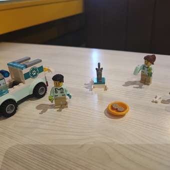 Конструктор LEGO City Спасательный фургон ветеринара 58 дет.: отзыв пользователя ДетМир