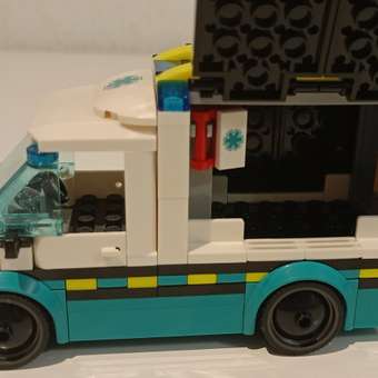 Конструктор LEGO City Машина скорой помощи 184 дет.: отзыв пользователя ДетМир