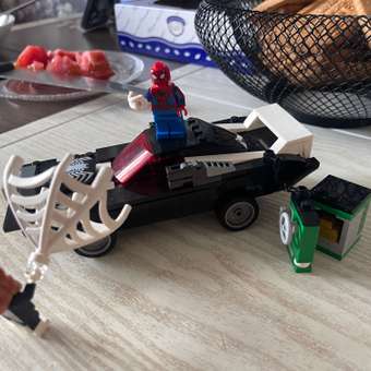 Конструктор LEGO Marvel Super Heroes Человек-паук против Венома 254 дет.: отзыв пользователя Детский Мир