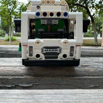 Конструктор LEGO Technic Электрический мусоровоз Mack 503 дет.: отзыв пользователя Детский Мир