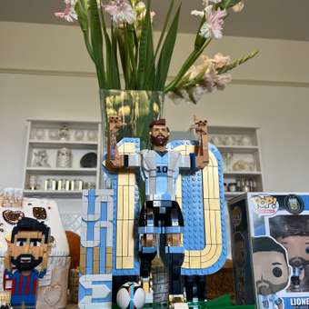 Конструктор LEGO Editions Месси-футбольная легенда 958 дет.: отзыв пользователя Детский Мир