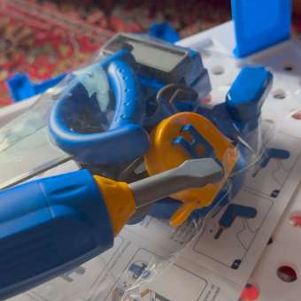 Игрушка Give Creative набор инструментов с верстаком 90 предм.: отзыв пользователя Детский Мир