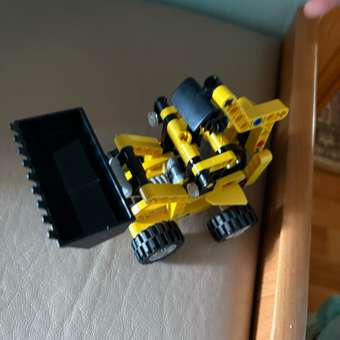 Конструктор LEGO Technic Экскаватор-погрузчик 104 дет.: отзыв пользователя Детский Мир