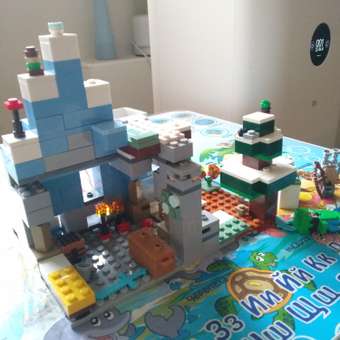 Конструктор LEGO Minecraft Ледяные вершины 304 дет.: отзыв пользователя ДетМир