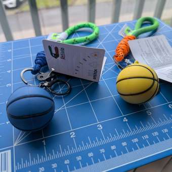 Брелок Attivio Мяч: отзыв пользователя ДетМир