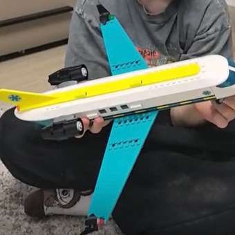 Конструктор LEGO City Самолет скорой помощи 403 дет.: отзыв пользователя Детский Мир