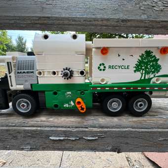 Конструктор LEGO Technic Электрический мусоровоз Mack 503 дет.: отзыв пользователя Детский Мир