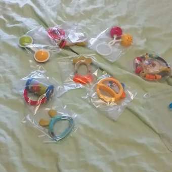 Игрушка ОМ ЭНД МОМ погремушка 8 шт в кейсе для хранения 0+: отзыв пользователя Детский Мир