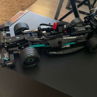Конструктор LEGO Technic Mercedes-Benz F1 240 дет.: отзыв пользователя ДетМир