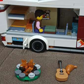 Конструктор LEGO City Фургон для путешествий 385 дет.: отзыв пользователя Детский Мир