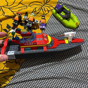 Конструктор LEGO City Пожарно-спасательная лодка 144 дет.: отзыв пользователя Детский Мир