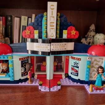Конструктор LEGO Friends Кинотеатр Хартлейк-Сити 451 дет.: отзыв пользователя Детский Мир
